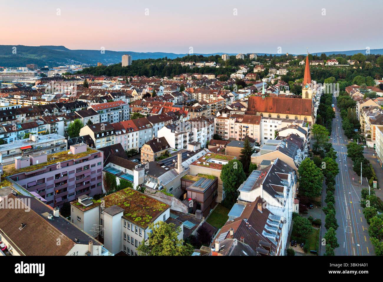 Suisse, Bâle, Hochstrasse, Münchensteinerstrasse, Thiersteinerallee, Heiliggeistkirche, ville de Bâle, Eglise, Eglise Saint-esprit, Banque D'Images
