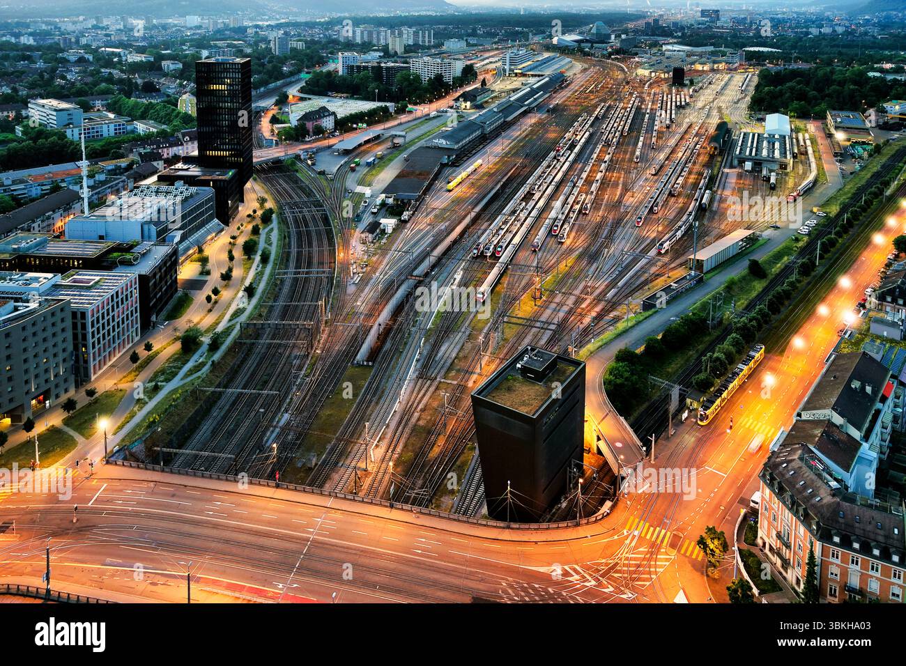 Suisse, Bâle, Hochstrasse, Münchensteinerstrasse, pont, Grosspeteranlage, Peter Merian-Weg, Basel-Stadt, gare, gare ferroviaire CFB stationdefau Banque D'Images