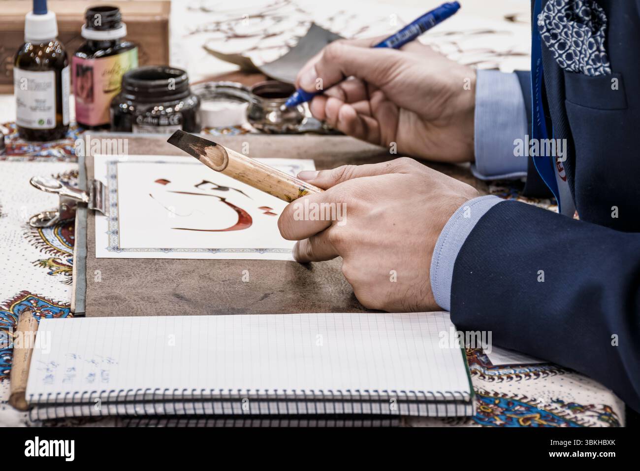 Madrid, Espagne, 23 janvier 2025 : la main de l'Artisan : expression antique rencontre la modernité du salon professionnel Banque D'Images