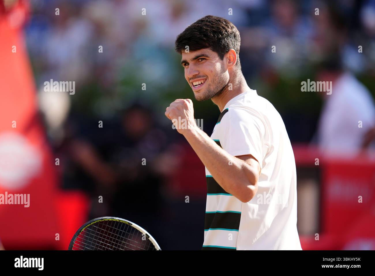 Carlos Alcaraz célèbre le treizième jour des Championnats HSBC au Queen's Club de Londres. Date de la photo : samedi 21 juin 2025. Banque D'Images