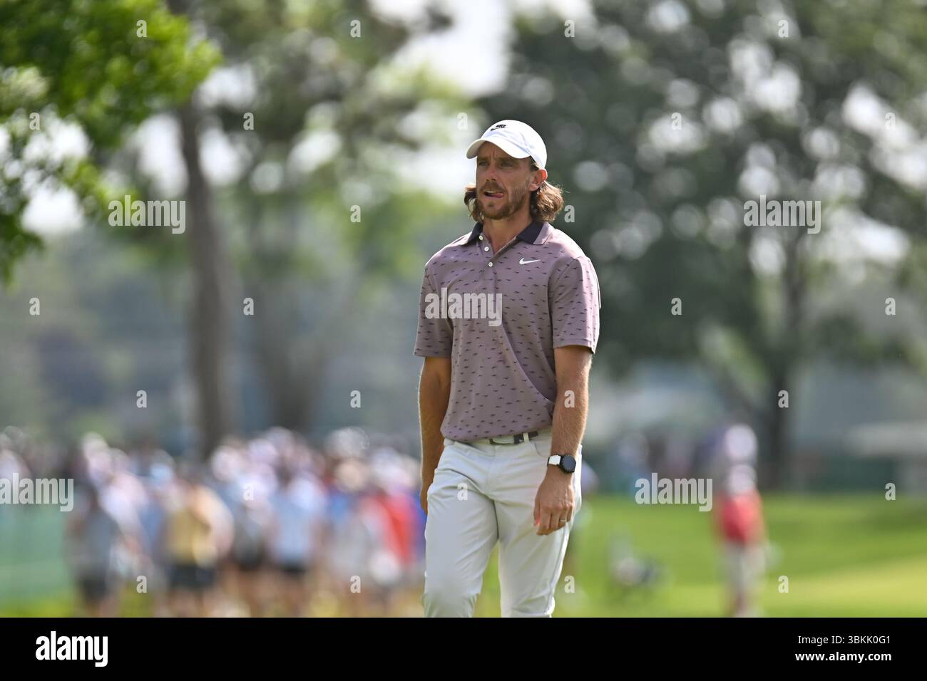 Cromwell, États-Unis. 21 juin 2025. 21 juin 2025 : Tommy Fleetwood monte le 9e fairway lors de la troisième manche du Travelers Golf Championship à Cromwell, Connecticut. Gregory Vasil/CSM/Sipa USA (crédit image : © Gregory Vasil/Cal Sport Media/Sipa USA) crédit : Sipa US/Alamy Live News Banque D'Images