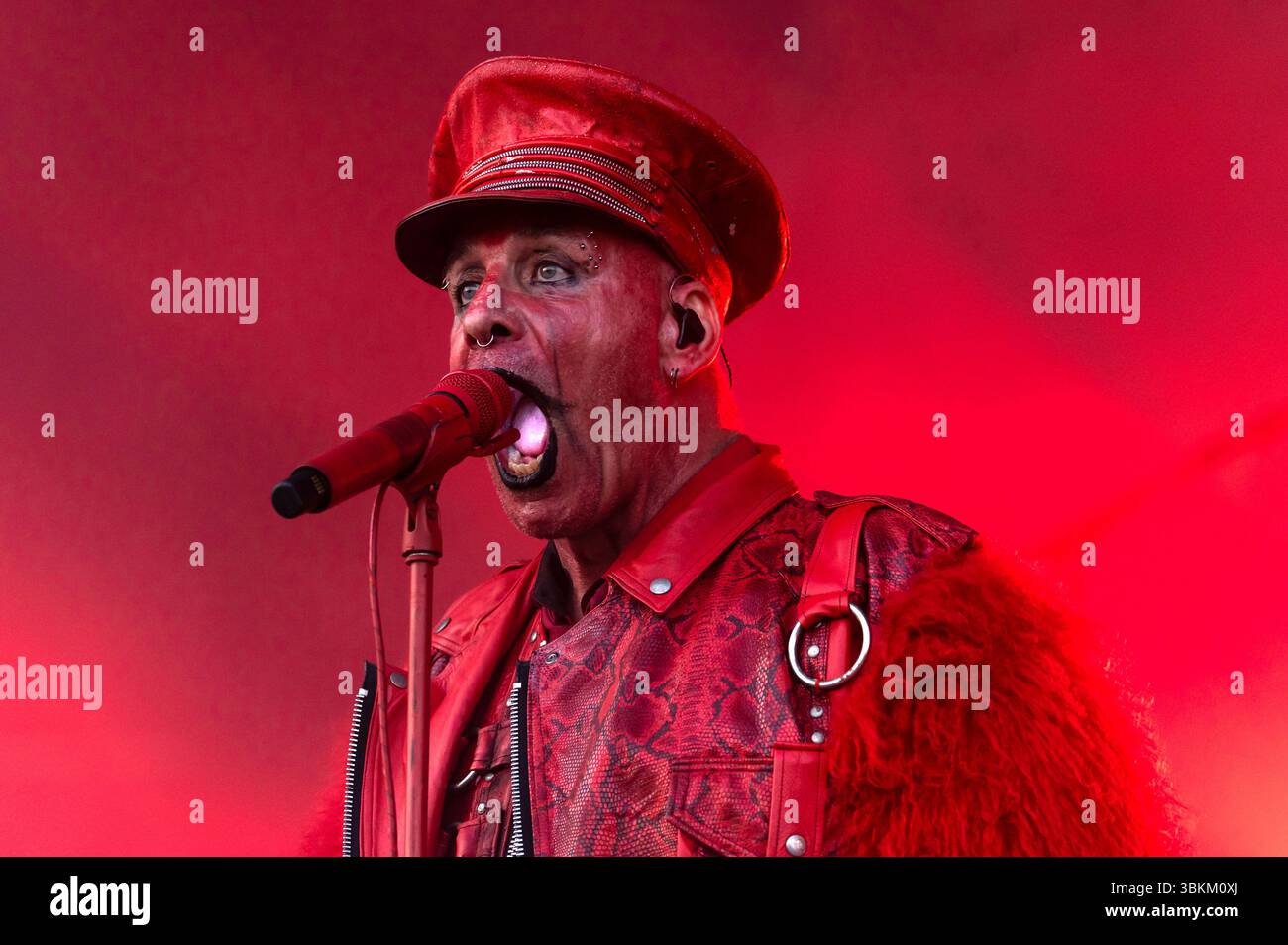 Till Lindemann live beim Metal Air 2025 Festival in der Almased Arena auf dem Albrecht-Thear-Gelände. Uelzen, 21.06.2025 Banque D'Images