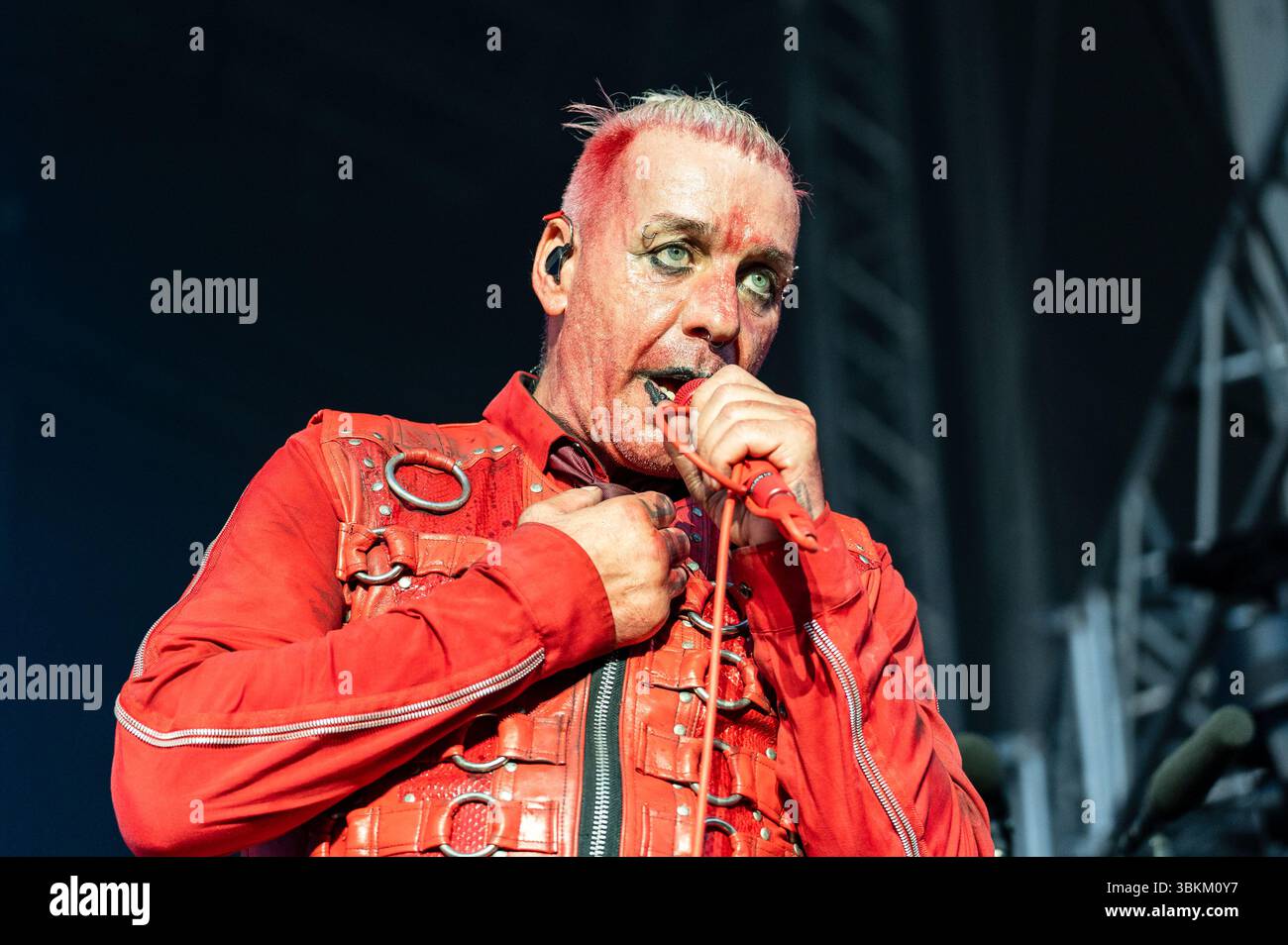 Till Lindemann live beim Metal Air 2025 Festival in der Almased Arena auf dem Albrecht-Thear-Gelände. Uelzen, 21.06.2025 Banque D'Images