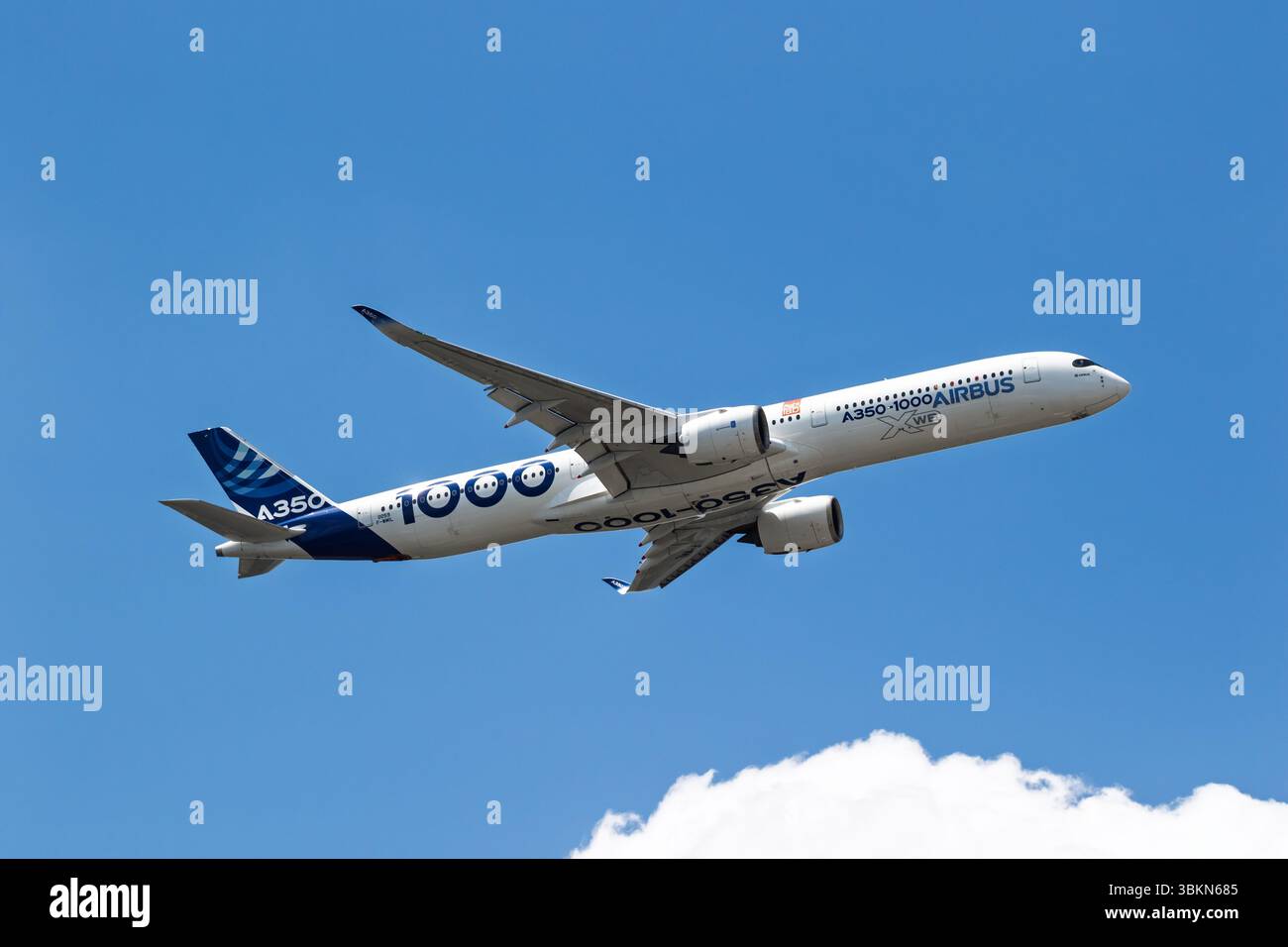 Airbus A350-1000 XWB au salon de l'aéronautique de Paris. Le Bourget, France - 16 juin 2025 Banque D'Images