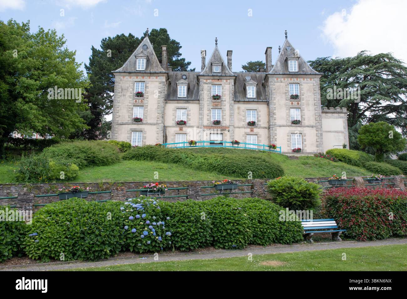 La Grande Maison au jardin de la serre, Guerlédan, Mûr-de-Bretagne Banque D'Images