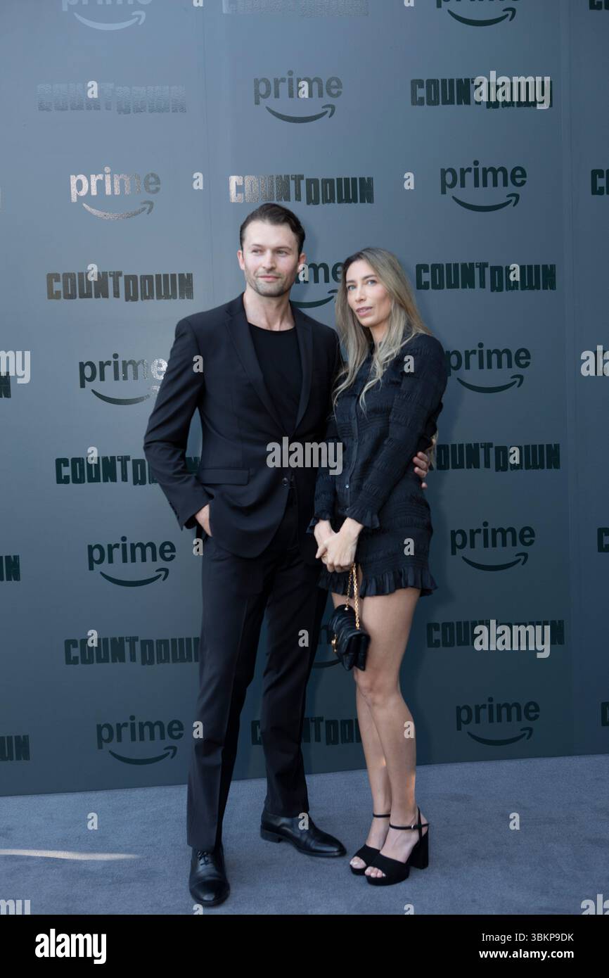 Bogdan Yasinski et invité aux studios Amazon MGM et première vidéo de Prime pour 'Countdown' au théâtre Harmony Gold à Los Angeles, CA le 18 juin Banque D'Images