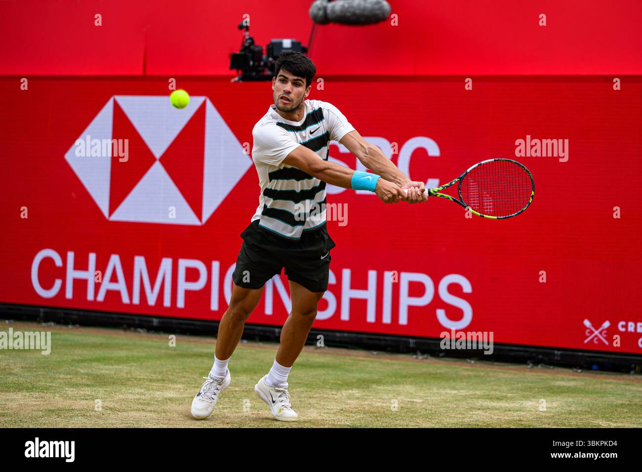 LONDRES, ROYAUME-UNI 22 juin : Carlos Alcaraz (ESP) en action contre Jiri Lehecka (CZE) lors de la finale ATP 500 des Championnats HSBC 2025 au Queen's Club le dimanche 22 juin 2025 à LONDRES, ROYAUME-UNI. Crédit : Taka Wu/Alamy Live News Banque D'Images