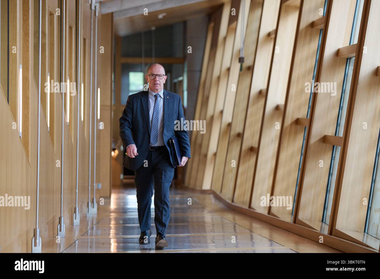 Édimbourg Écosse, Royaume-Uni 18 juin 2025. Ministre de l'Agriculture et de la connectivité Jim Fairlie MSP au Parlement écossais. crédit sst/alamy live news Banque D'Images