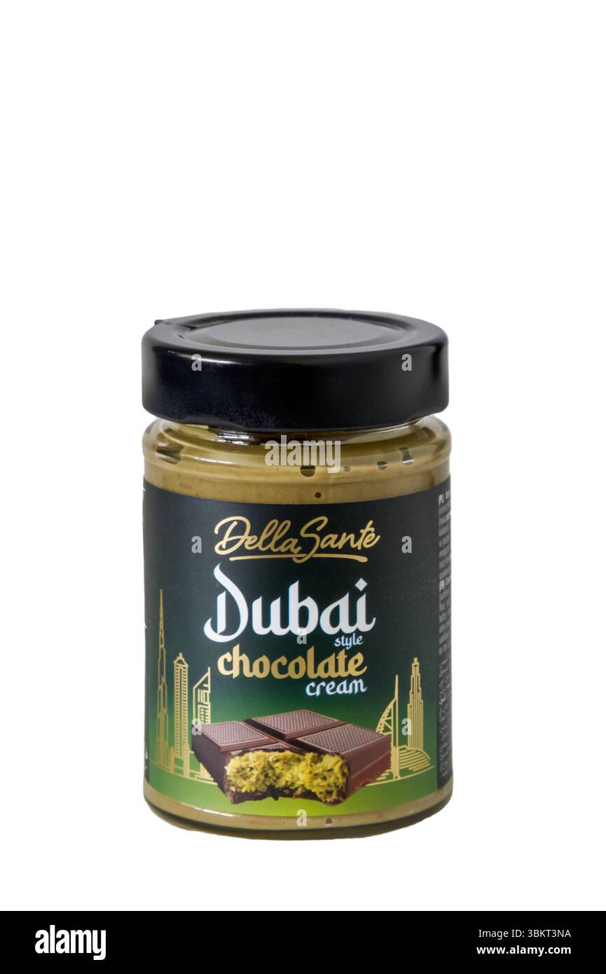 Un pot de crème au chocolat style Della Sante Dubai de Lidl. Banque D'Images