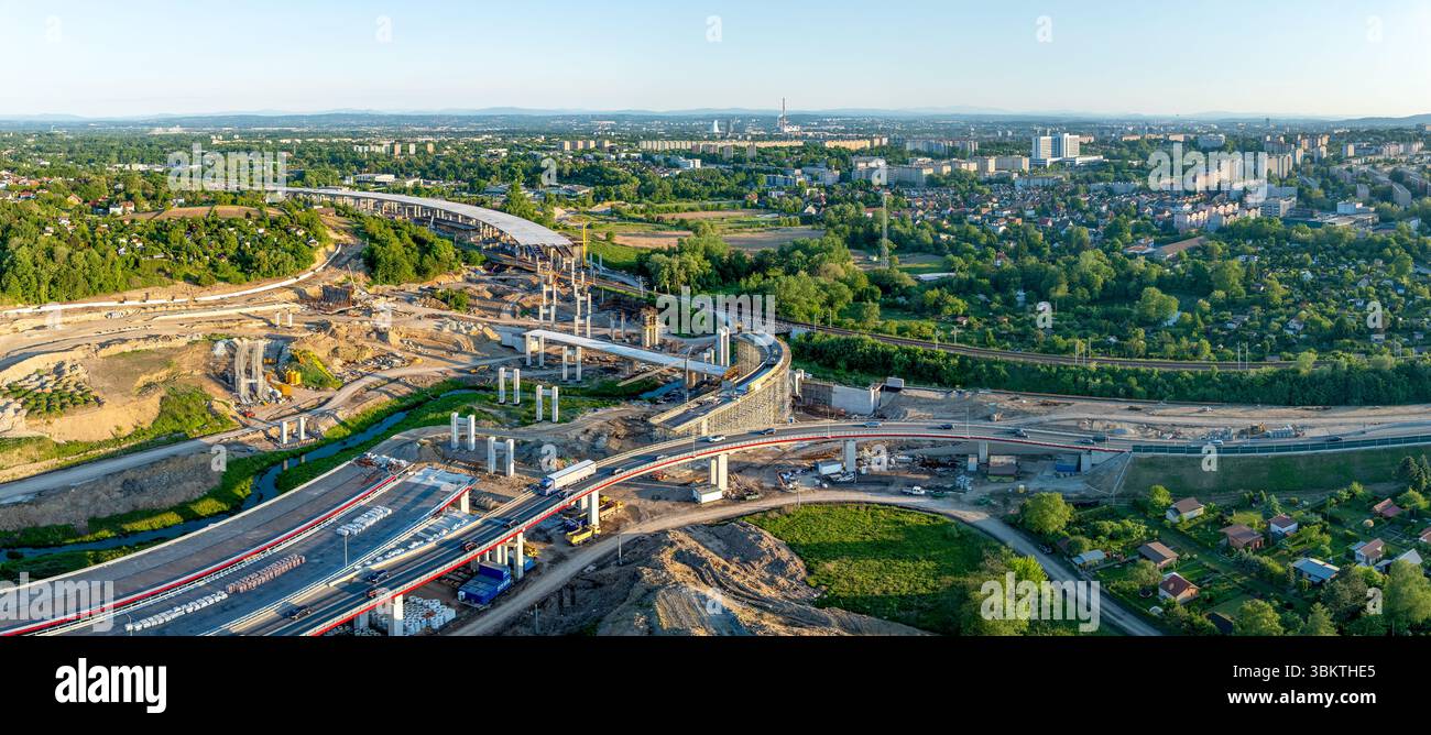 Cracovie, Pologne. Échangeur routier de Mistrzejowice en construction. Rampe temporaire reliant les routes express S52 et S7 depuis Warszawa. Partie orientale de BE Banque D'Images