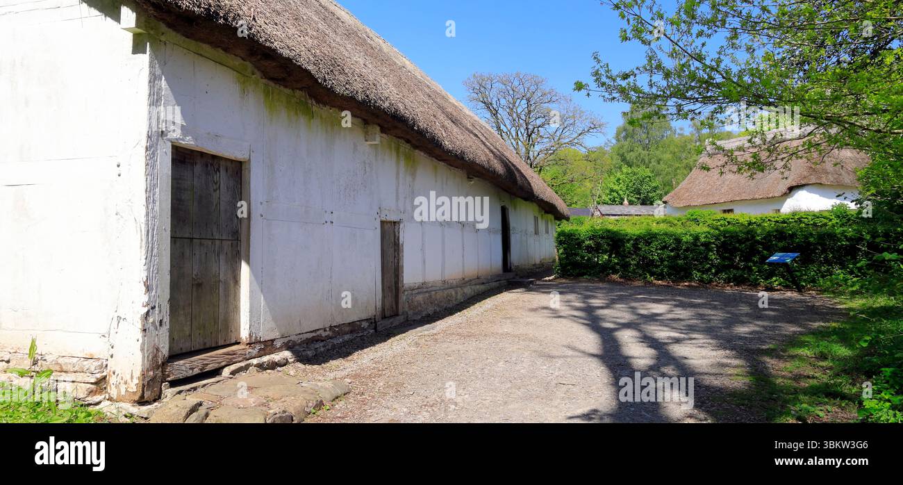 Ferme Hendre’R-ywydd Uchaf, Musée national d’histoire de St Fagans, Cardiff. Prise avril 2025 printemps Banque D'Images
