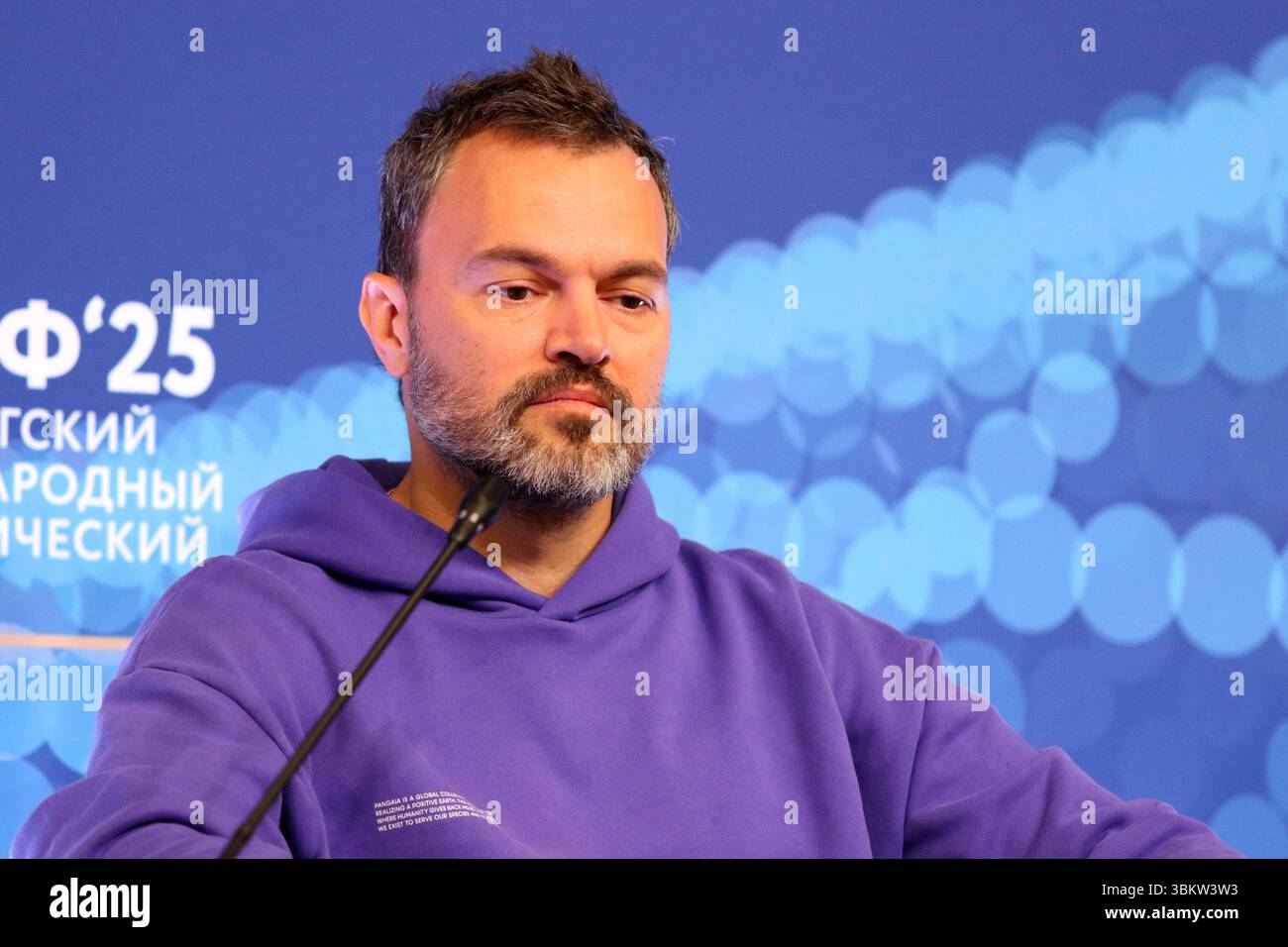 Saint-Pétersbourg, Russie. 21 juin 2025. Yury Maksimov, Co-fondateur, Cyberus, Cyberus, Fonds de développement de la cybersécurité pendant la Russie dans le dialogue intergénérationnel : Comment les objectifs, les décisions et la planification changent au fil du temps de la XXVIII session du Forum économique international de Petersburg à l'Expoforum Convention and Exhibition Center à Petersburg, Russie. Crédit : SOPA images Limited/Alamy Live News Banque D'Images Saint-Pétersbourg, Russie. 21 juin 2025. Yury Maksimov, Co-fondateur, Cyberus, Cyberus, Fonds de développement de la cybersécurité pendant la Russie dans le dialogue intergénérationnel : Comment les objectifs, les décisions et la planification changent au fil du temps de la XXVIII session du Forum économique international de Petersburg à l'Expoforum Convention and Exhibition Center à Petersburg, Russie. Crédit : SOPA images Limited/Alamy Live News Banque D'Images