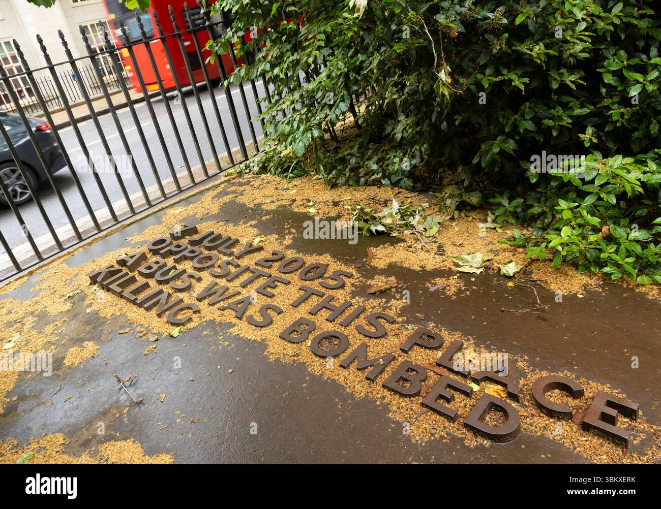 Le mémorial aux victimes des attentats de Londres du 7 juillet 2005 est vu à Tavistock Square, dans le centre de Londres, à l'approche du 20e anniversaire des attentats Banque D'Images