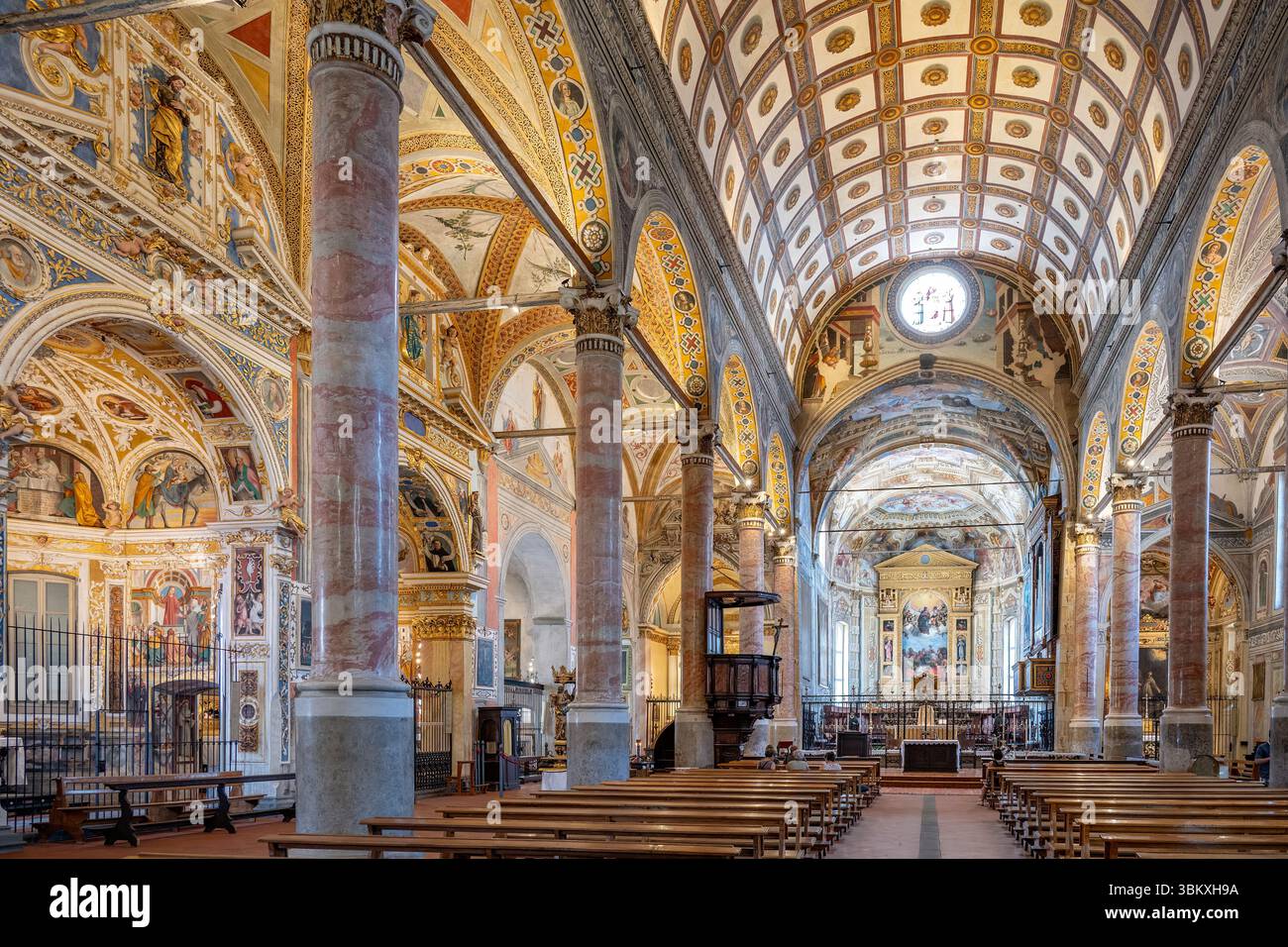 Intérieur Basilique Santa Maria Velvandre, Lovere, Lombardie, Italie Banque D'Images