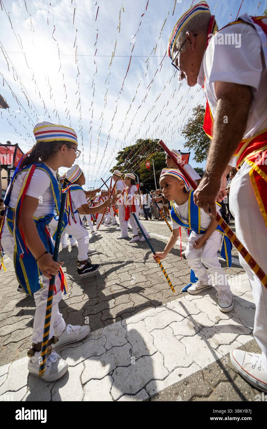 Sao Luiz do Paraitinga, Sao Paulo SP, Brésil - mai 28, 2022 - artistes jouant pendant le festival de l'esprit Saint divin dans la fête populaire religieuse Banque D'Images
