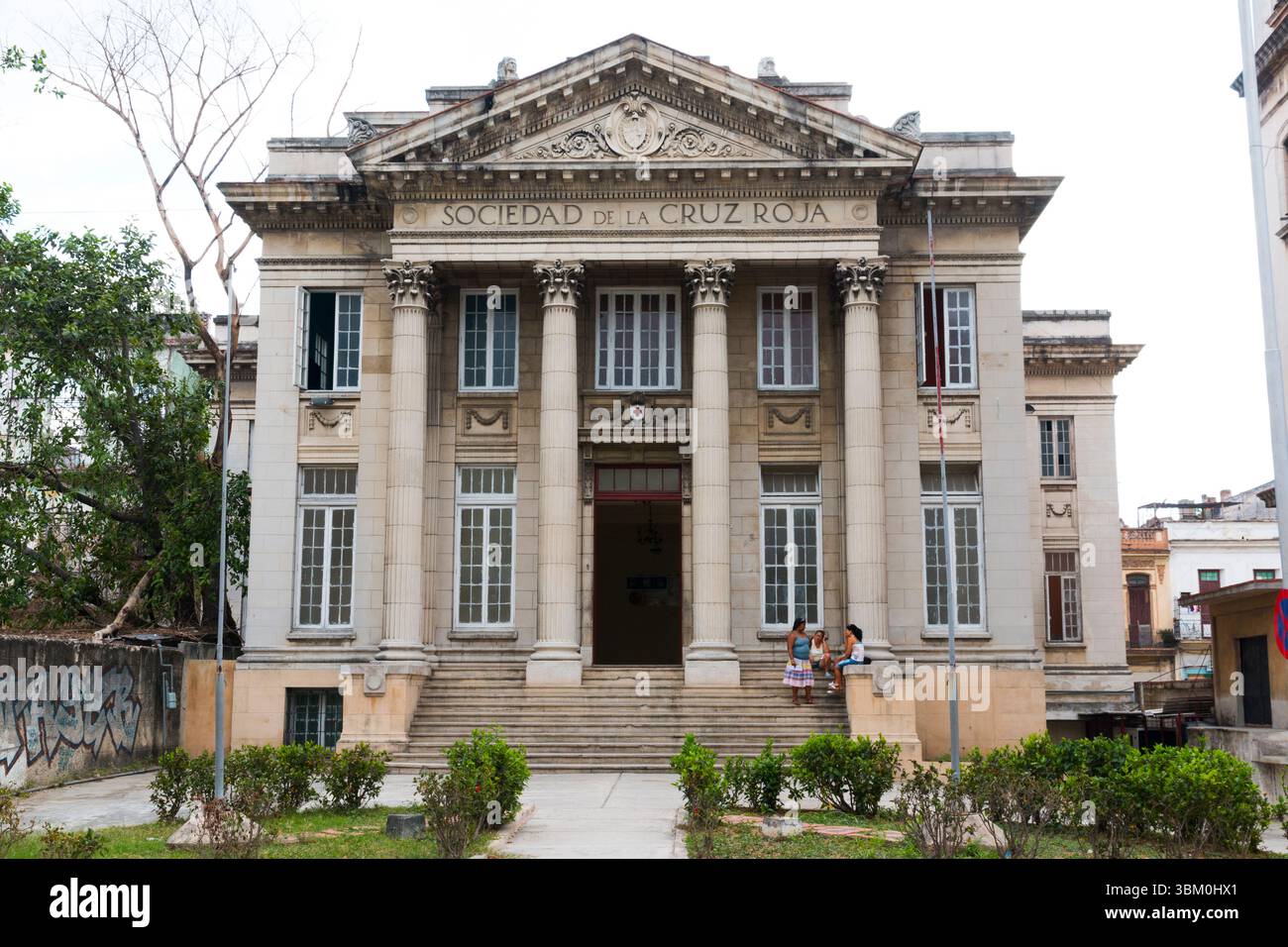 Cuba, la Havane. Bâtiment de la Société de la Croix-Rouge. (Usage éditorial uniquement) Banque D'Images