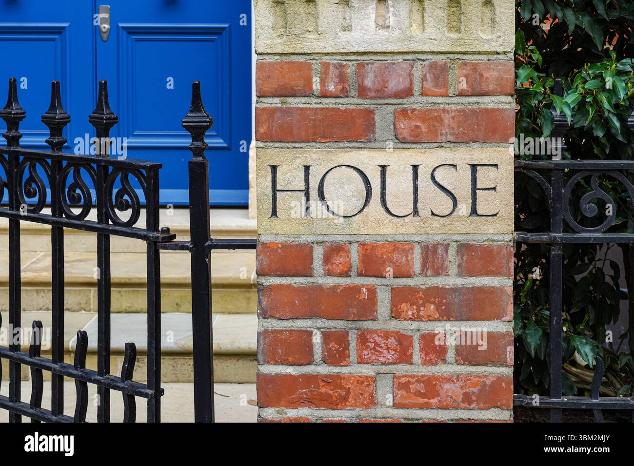 Porte d'entrée d'une maison Banque D'Images