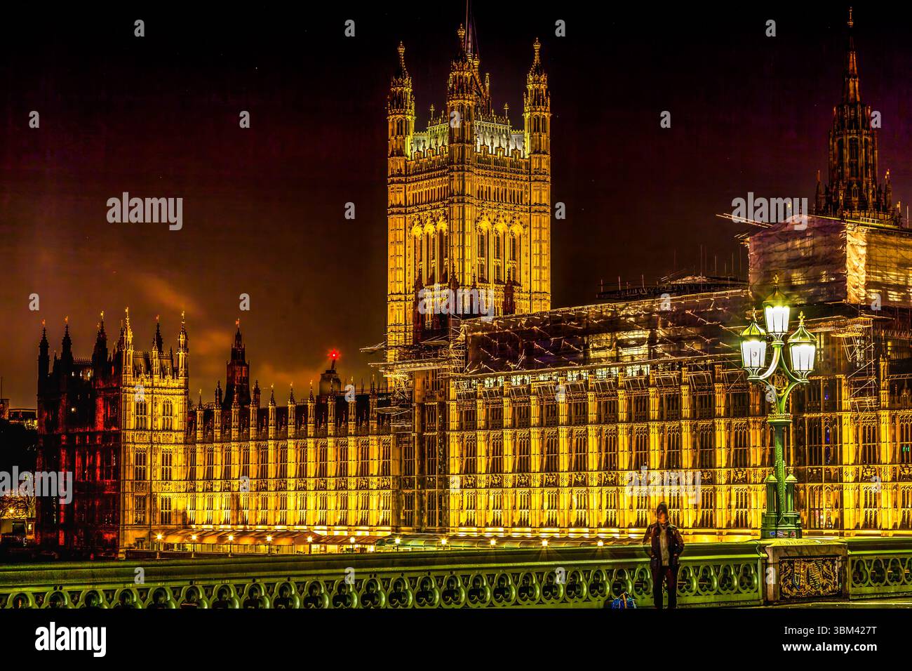Tour Victoria, chambres du Parlement, Westminster Bridge, Westminster, Londres, Angleterre. Construit dans les années 1800, Chambre des communes et Chambre des lords. Banque D'Images