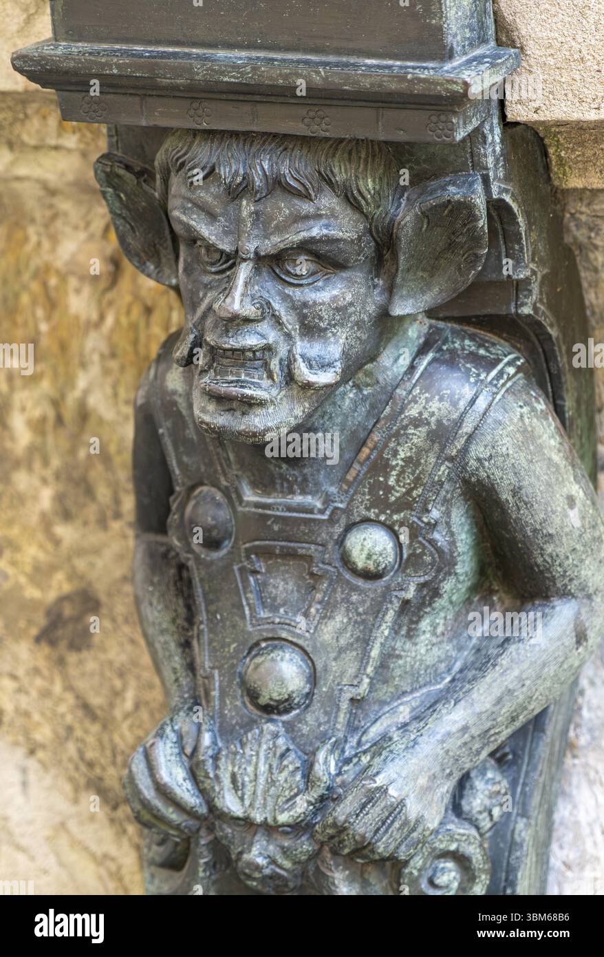 Gros plan de la figure de Satyre en bronze à la fontaine Landhausbrunnen, Landhaus, Graz, Autriche, Europe Banque D'Images