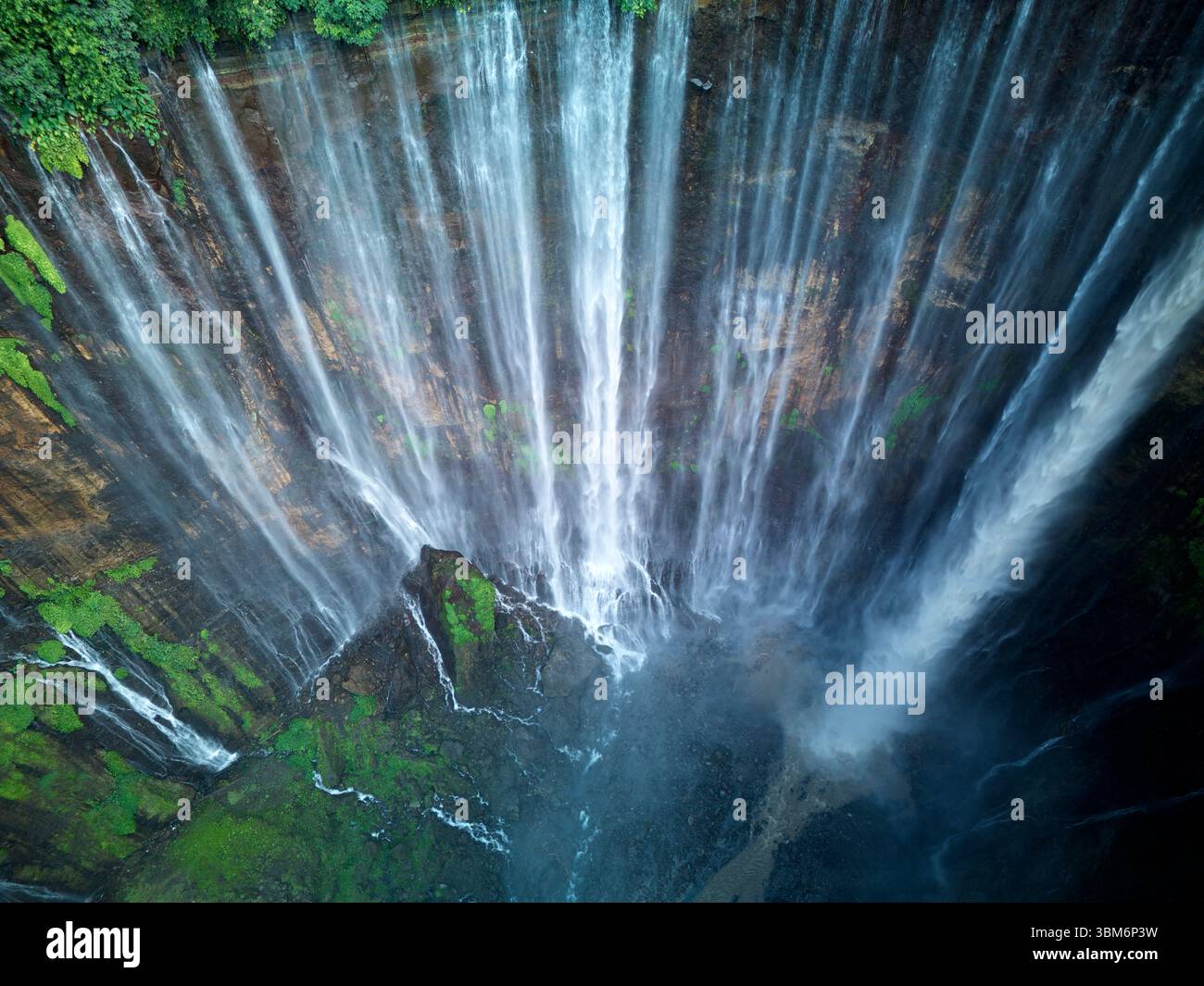 Tumpak Sewu (mille cascades), Java oriental, Indonésie - aérien Banque D'Images