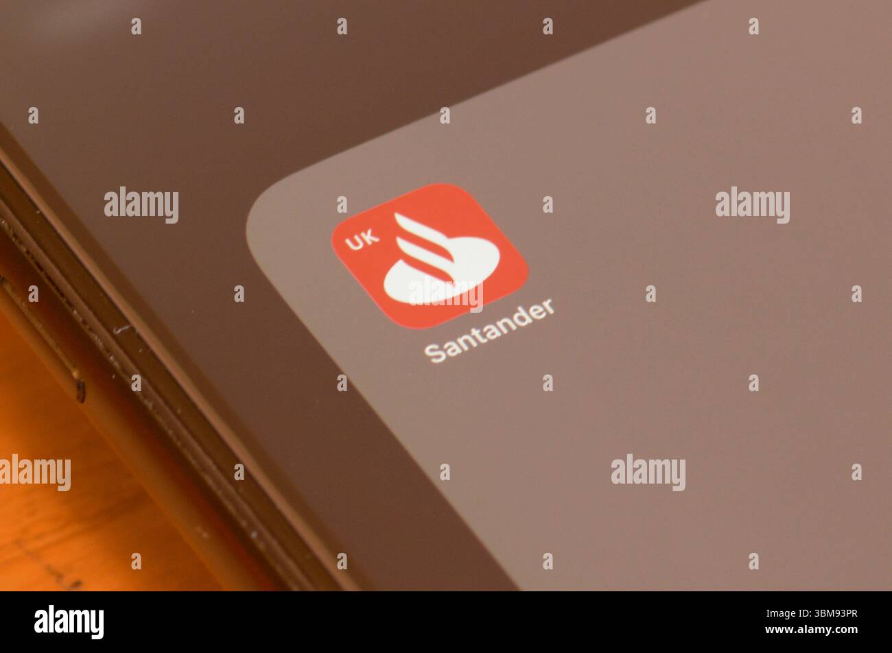 Santander Bank application smartphone - c'est une filiale du groupe espagnol Santander Banque D'Images