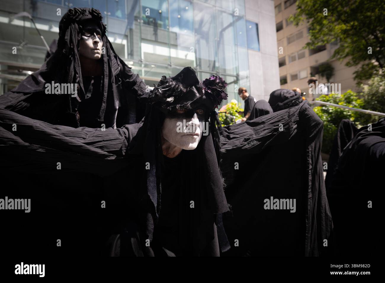 XR occupe le siège social de WPP, Londres Banque D'Images