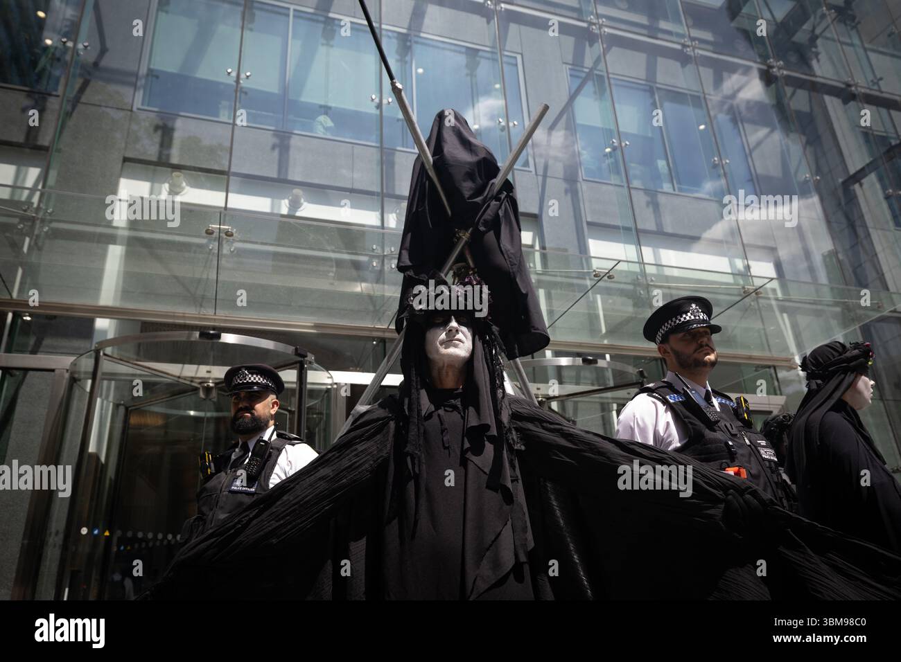 XR occupe le siège social de WPP, Londres Banque D'Images