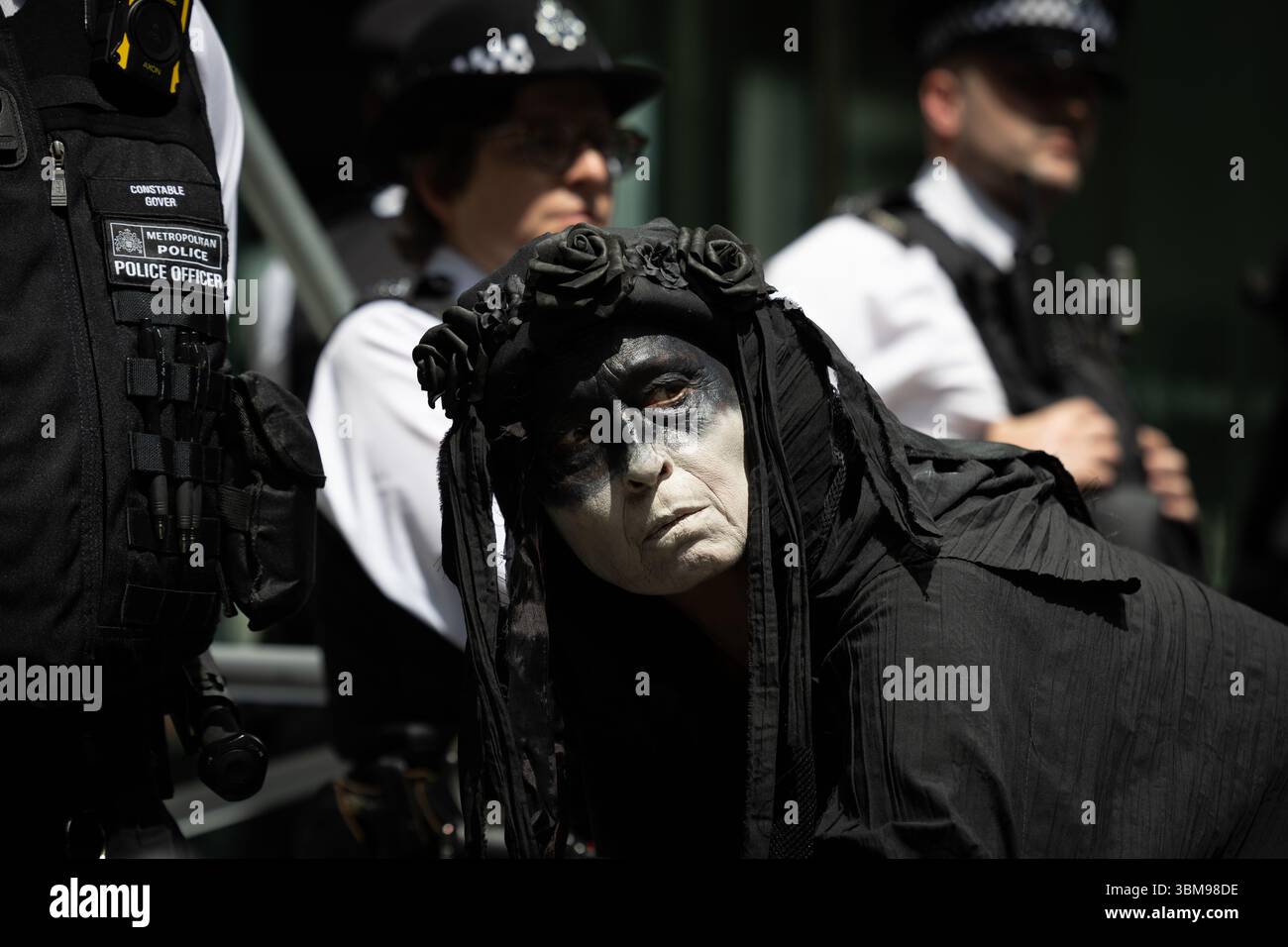 XR occupe le siège social de WPP, Londres Banque D'Images