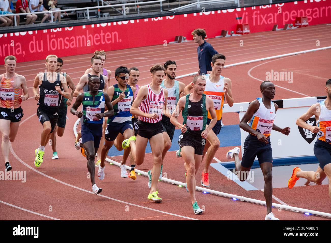 1500 m HOMME, DIAMOND LEAGUE 2025 : le 1500 m homme au galan Bauhaus 2025 de la Wanda Diamond League. Compétition annuelle d'athlétisme au stade olympique de Stockholm, Stockholm, Suède, le 15 juin 2025. Photo : Rob Watkins/Alamy Live News Banque D'Images
