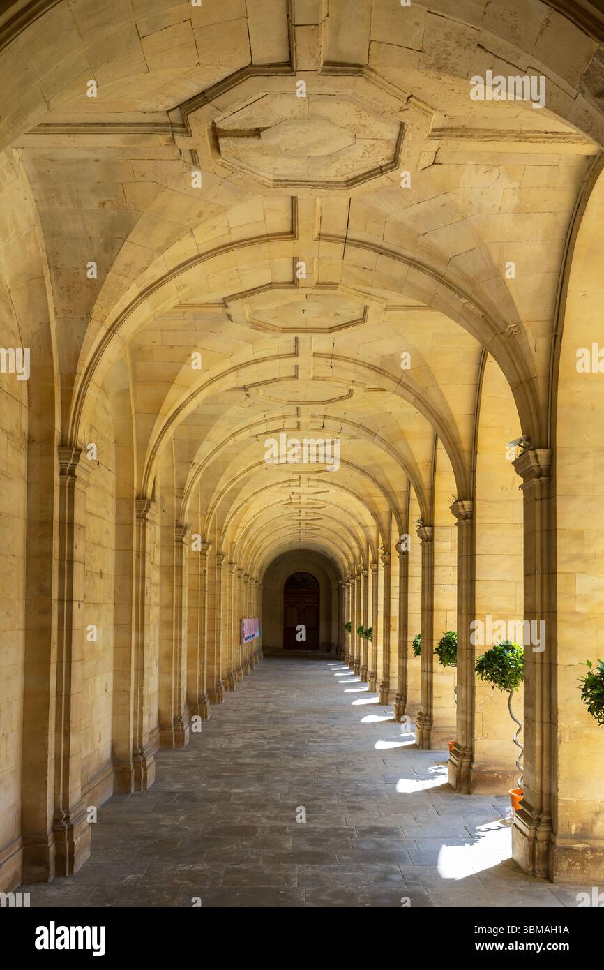 L'abbaye romane de Saint Etienne (1063), lieu de sépulture de Guillaume le Conquérant (c. 1028-1087), à Caen (Calvados), France Banque D'Images
