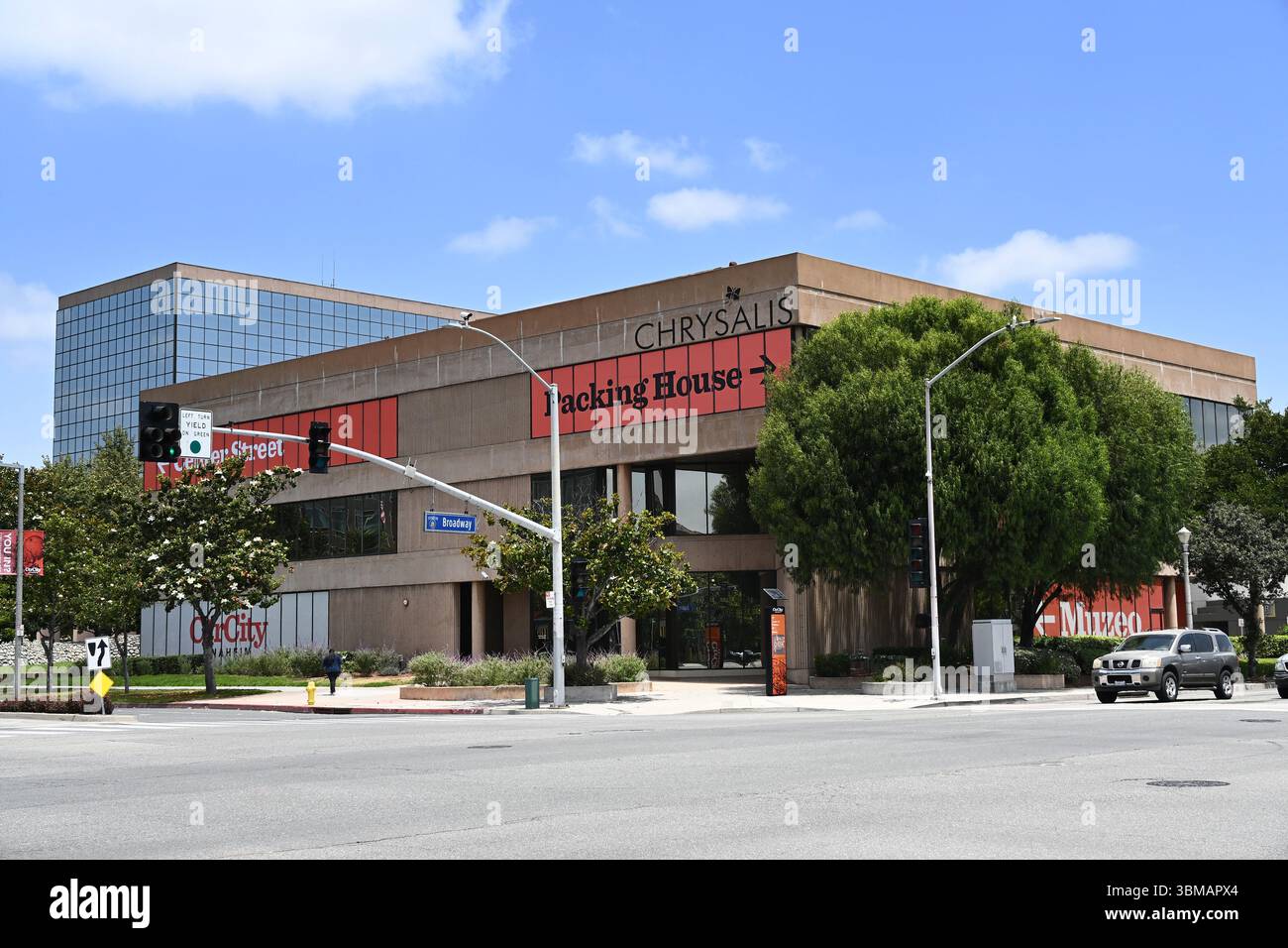 ANAHEIM, CALIFORNIE - 23 JUIN 2025 : Chrysalis est une organisation à but non lucratif dédiée à aider les personnes sans-abri et la pauvreté en S. Banque D'Images