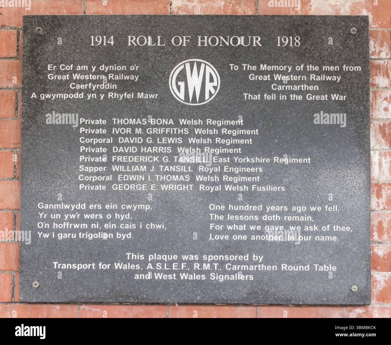 Mémorial de guerre du Great Western Railway GWR à la gare de Carmarthen, pays de Galles, Royaume-Uni Banque D'Images