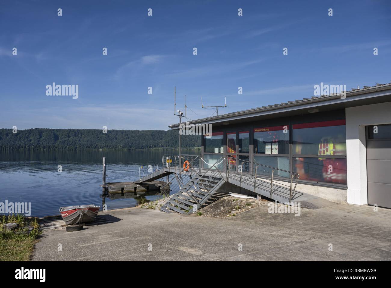 Station de sauvetage du groupe local DLRG Sipplingen, Deutsche Lebens Rettungs Gesellschaft e.V. Wasserrettung, Lac de Constance, Bodenseekreis, Baden-Wuer Banque D'Images