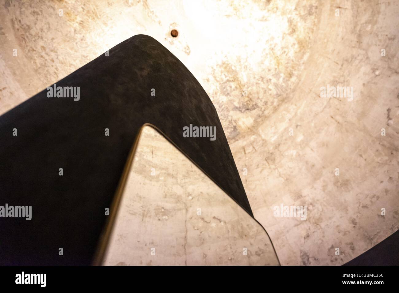 Refonte des salles de bains à l'intérieur des silos, Fondation Marta Ortega Perez (MOP) port intérieur de la Corogne, (Corogne), Galice, espagne Banque D'Images