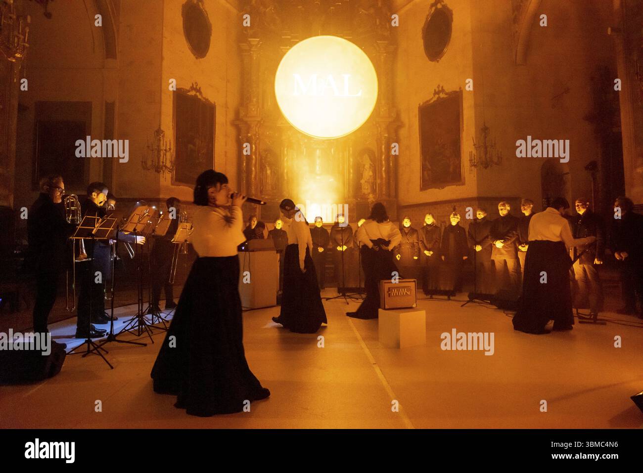 Concert expérimental SibilÂ·Lab, chant de la sibil.la, (Fundacio Mallorca Literaria), Couvent de Sant Vicenc Ferrer, Manacor, Majorque, Espagne, Euro Banque D'Images