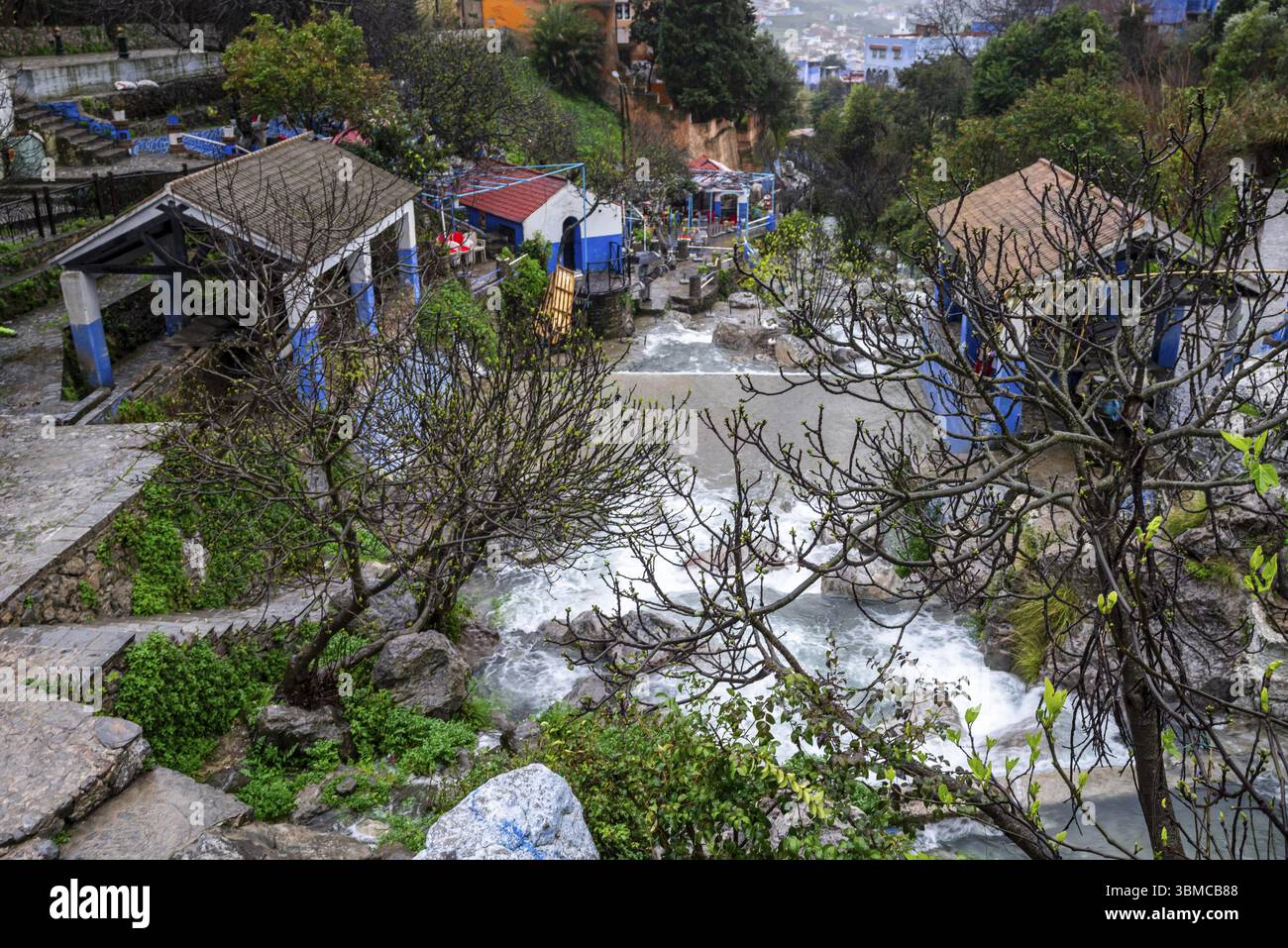 Fontaine et lavoir de RAS el Maa, Chefchaouen, montagnes du Rif, Maroc, Afrique du Nord, Afrique Banque D'Images
