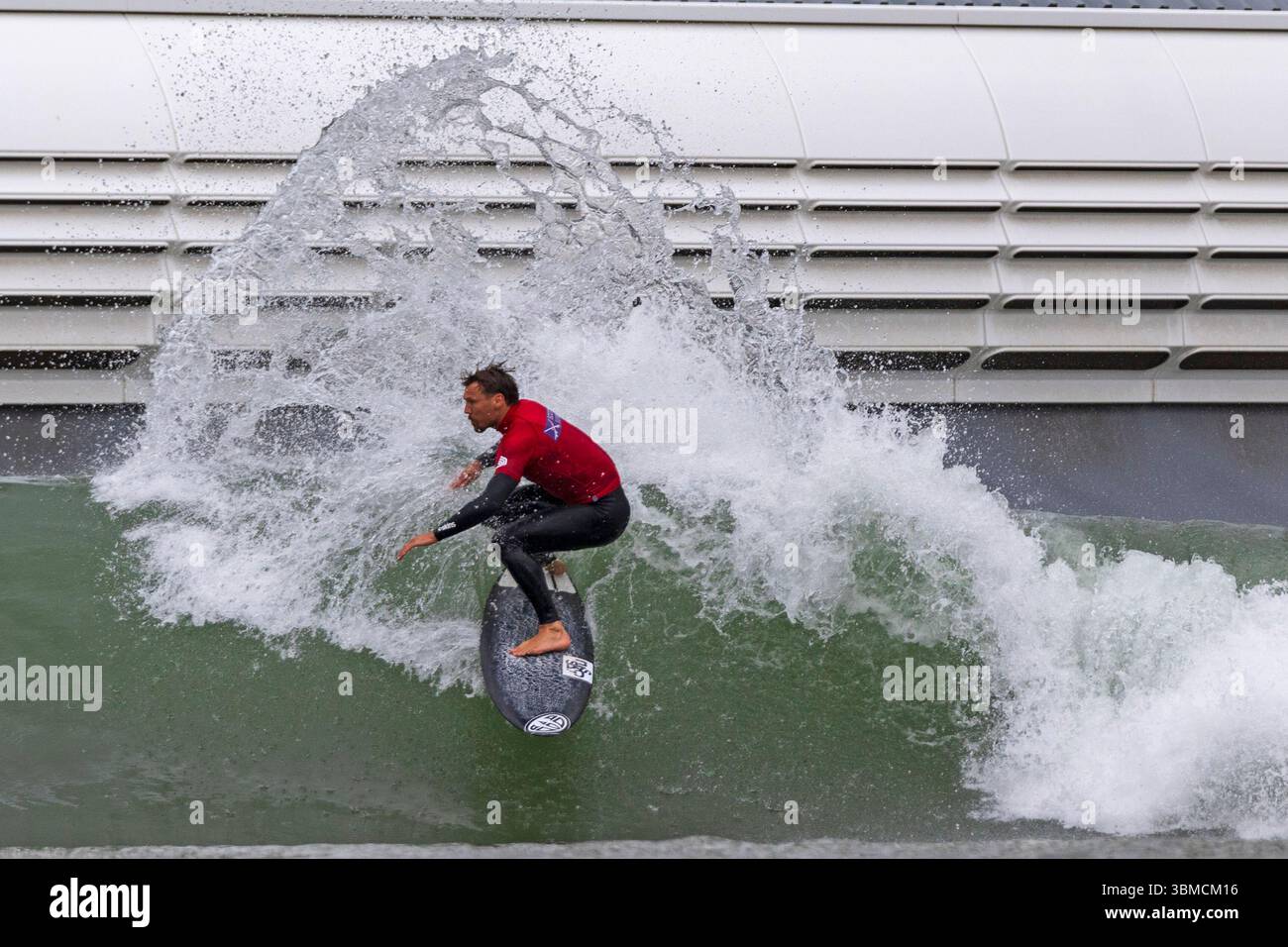 Hi-Land Fling Surf au Lost Shore Surf Resort, Édimbourg, Écosse, Royaume-Uni Banque D'Images