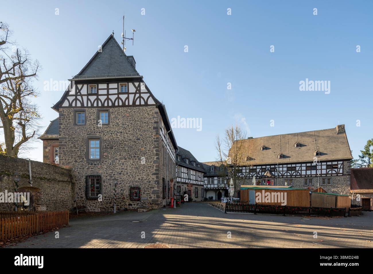 Schiffenberg BEI Gießen, Augustiner Chorherren-Stift, Komturei und Propstei von Osten Banque D'Images