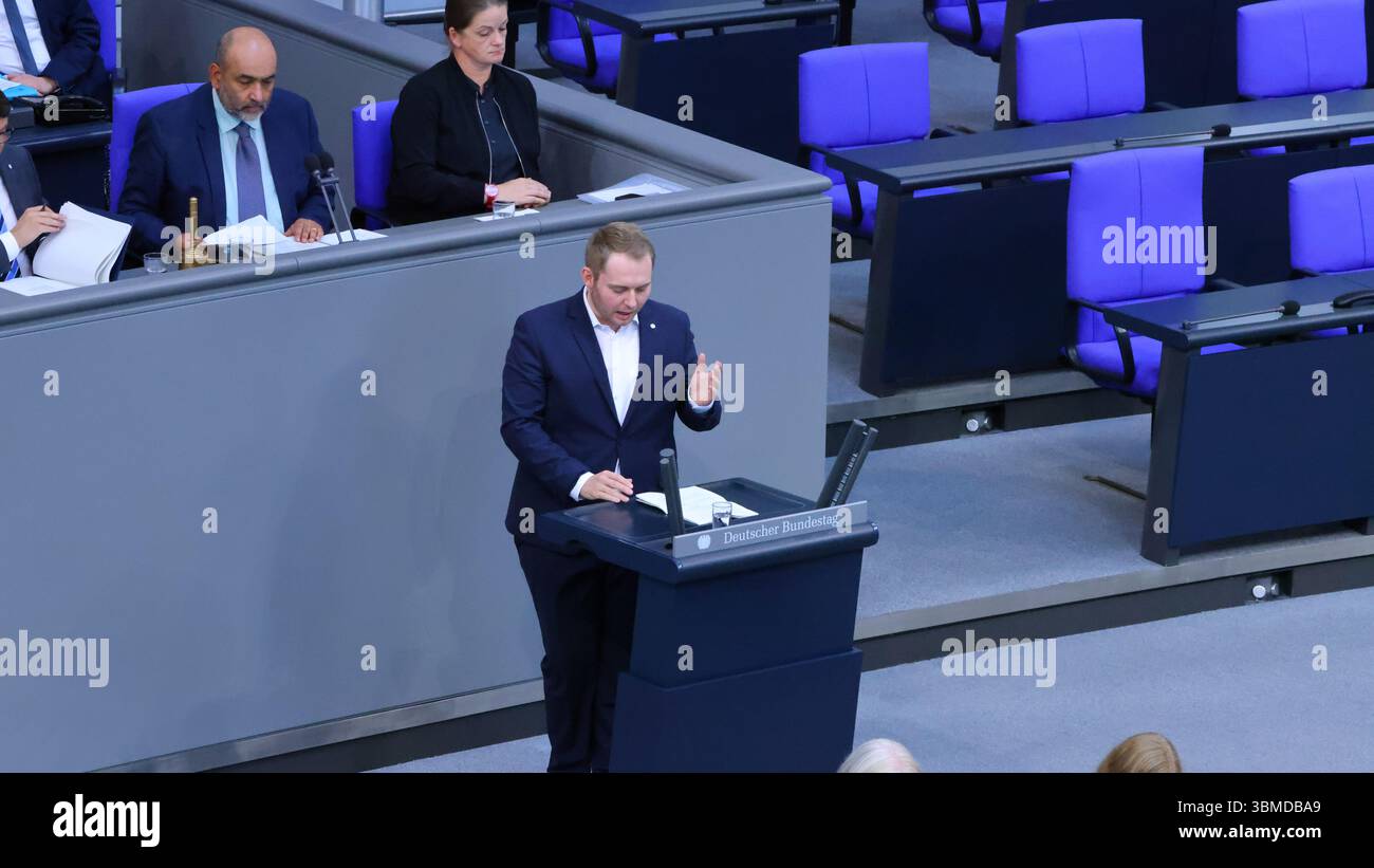 Berlin, Allemagne, 26 juin 2025. Délibérations finales sans débat au Reichstag crédit : Klaus KROENERT/Alamy Live News Banque D'Images