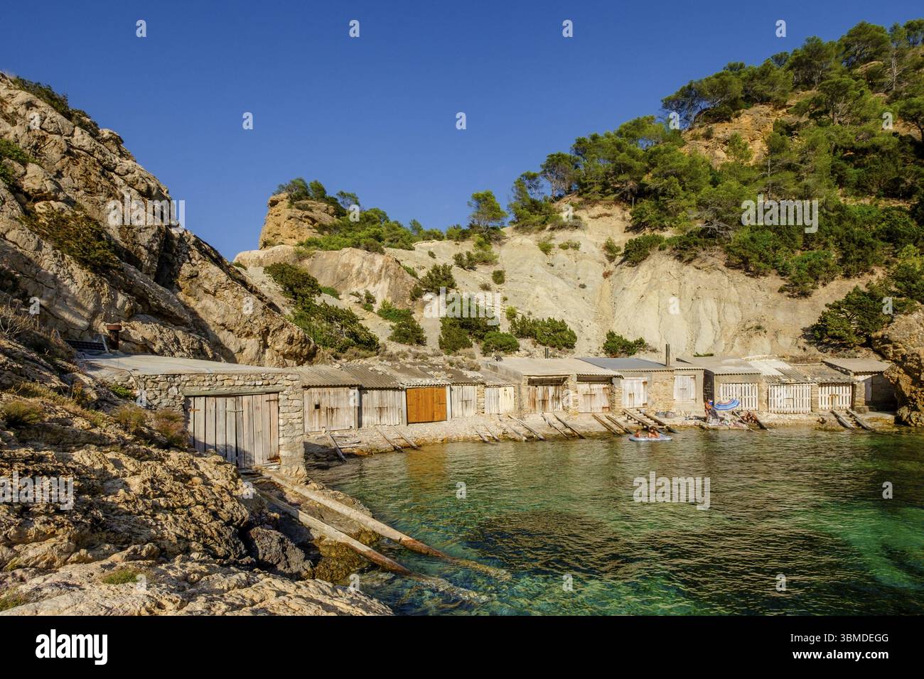 Cabanes à bateaux, es Portitxol, municipalité de Sant Joan de Labritja, Ibiza, Îles Baléares, Espagne, Europe Banque D'Images