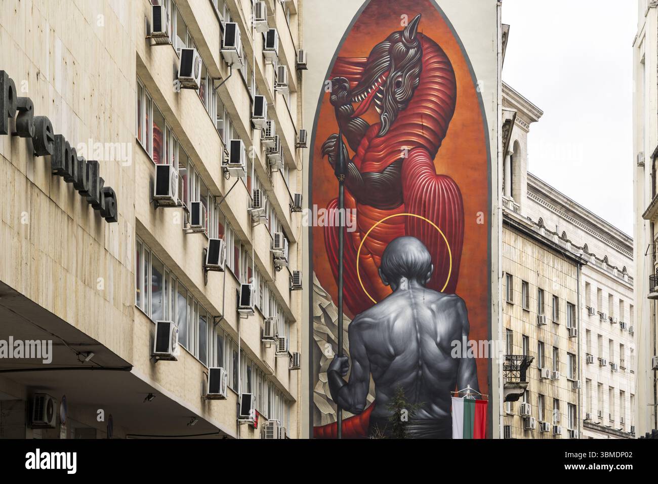Street art mural graffiti Saint George de Bozko, Sofia Graffiti Tour, Sofia, République de Bulgarie Banque D'Images