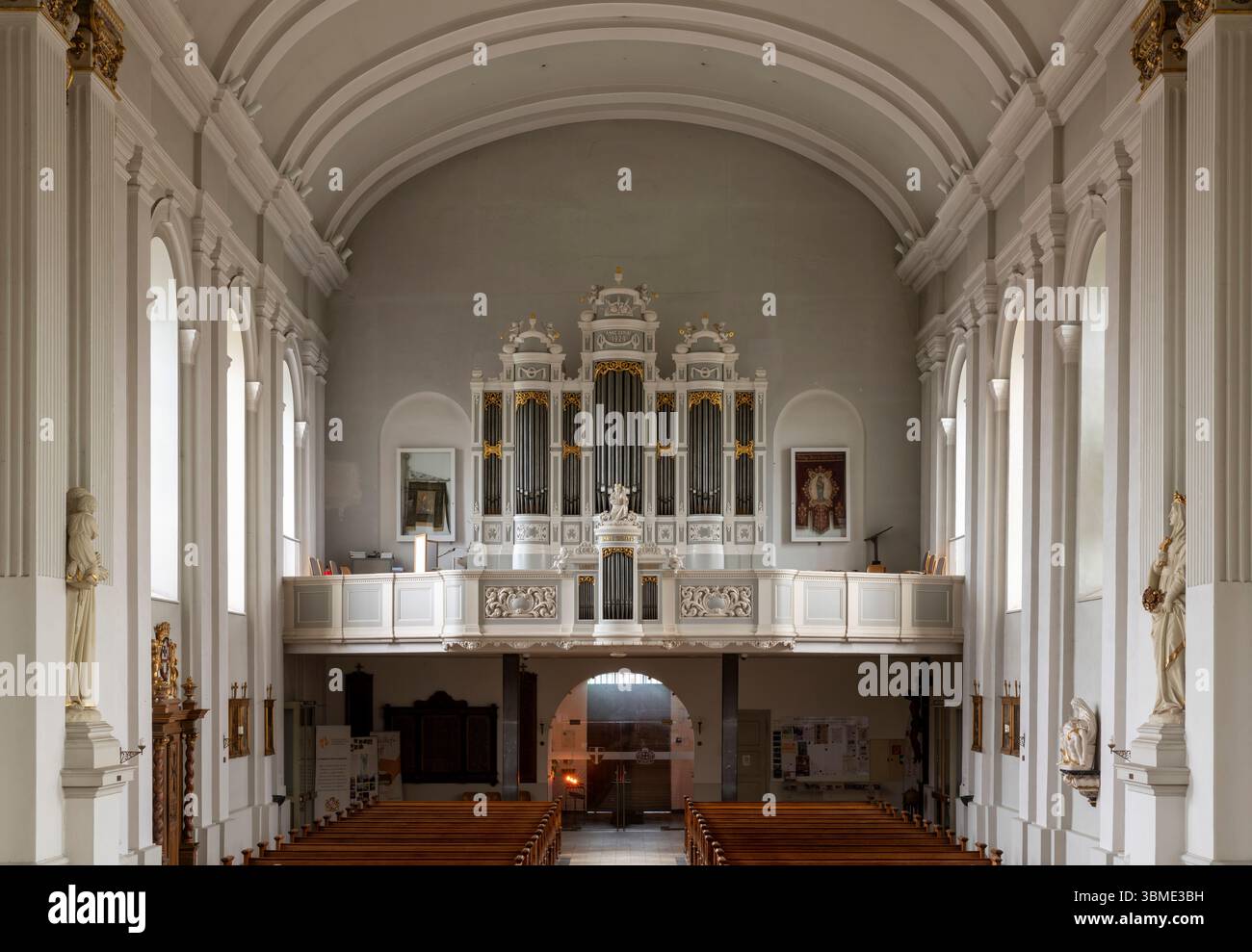 Kirchen im Rhein-Kreis-Neuss, Grevenbroich-Elsen, préparé Stephanus, Blick zur Orgelempore Banque D'Images