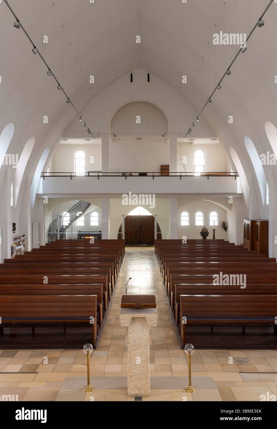 Kirchen im Rhein-Kreis-Neuss, Grevenbroich-Noithausen, Mariä Geburt, Blick nach Osten zur Empore Banque D'Images