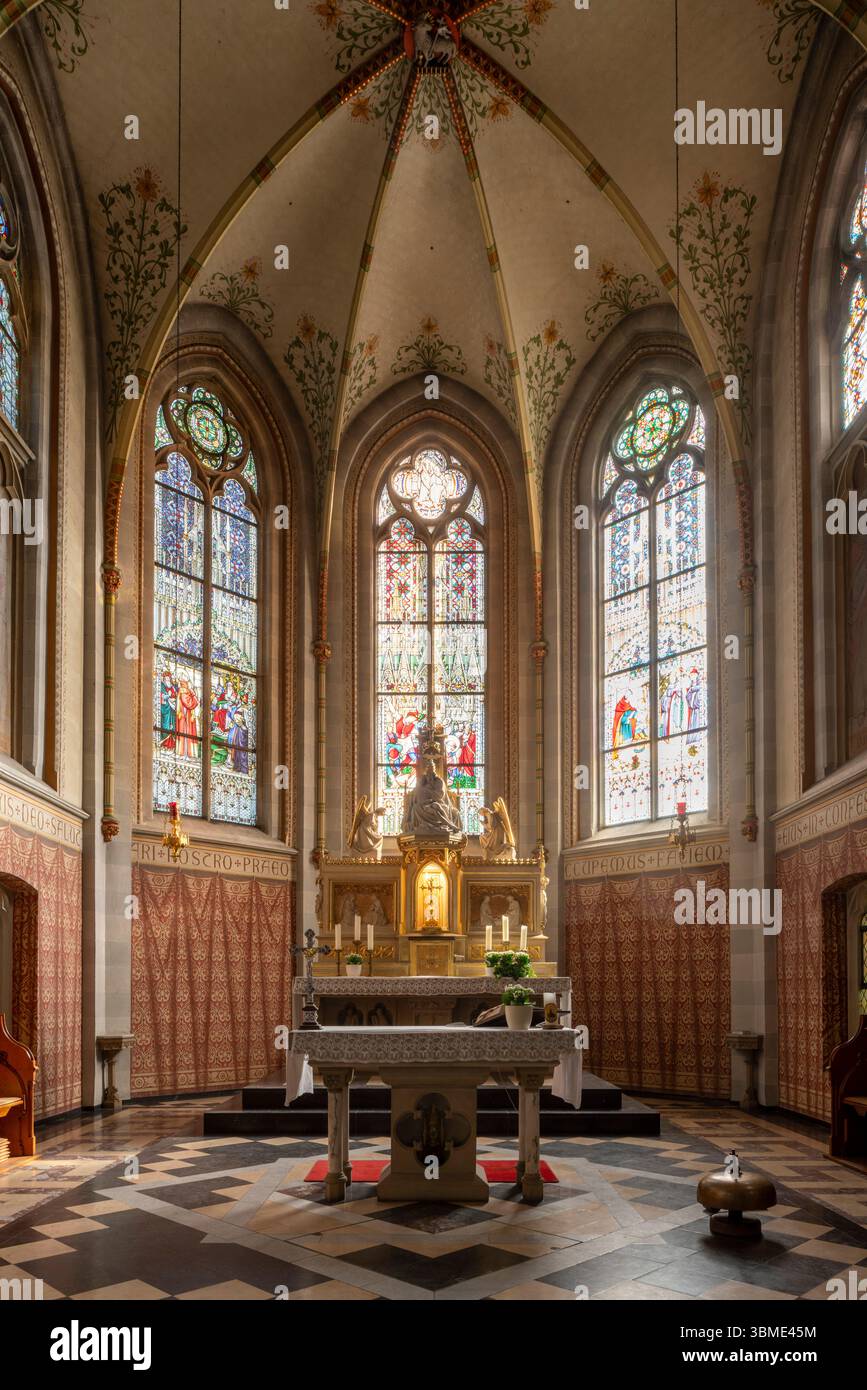 Kirchen im Rhein-Kreis-Neuss, Neuss-Grefrath, présenté Stephanus, 1862-1864 von Vinzenz Statz erbaut, Blick in den Chor Banque D'Images