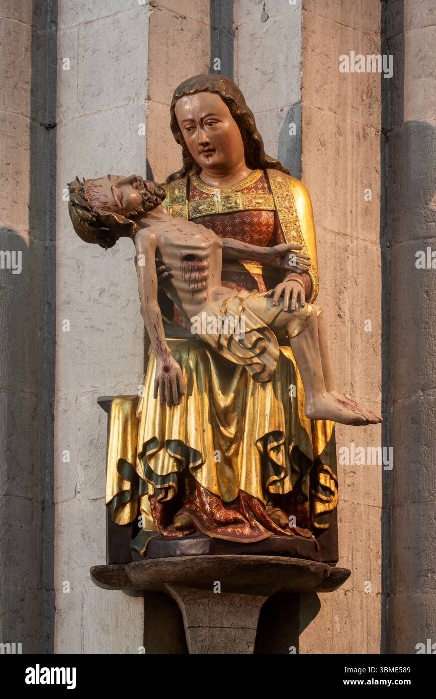 Kirchen im Rhein-Kreis-Neuss, Dormagen, Kloster Knechtsteden, Pieta in der Vierung Banque D'Images