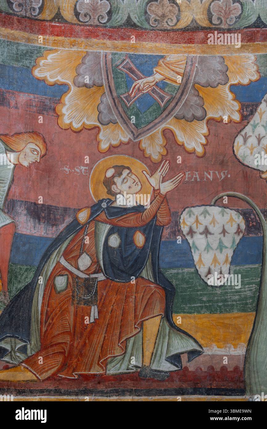 Müstair, Benediktinerinnenkloster : Johann, Klosterkirche, romanische Fresken in der südlichen Chorapsis : Steinigung des heiligen Stephanus Banque D'Images