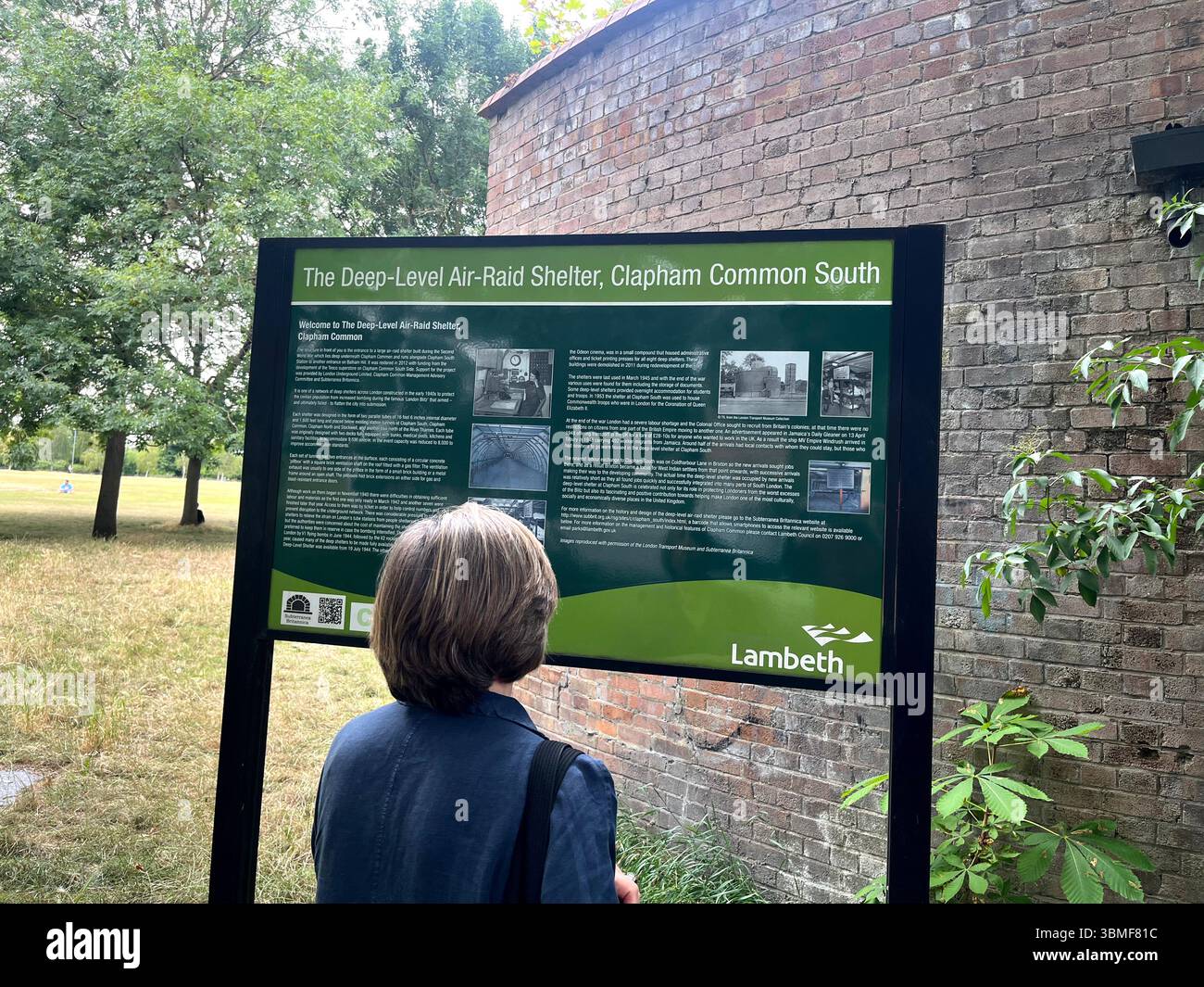 Abri de raid aérien profond Clapham South, Londres SW12 9DU Banque D'Images