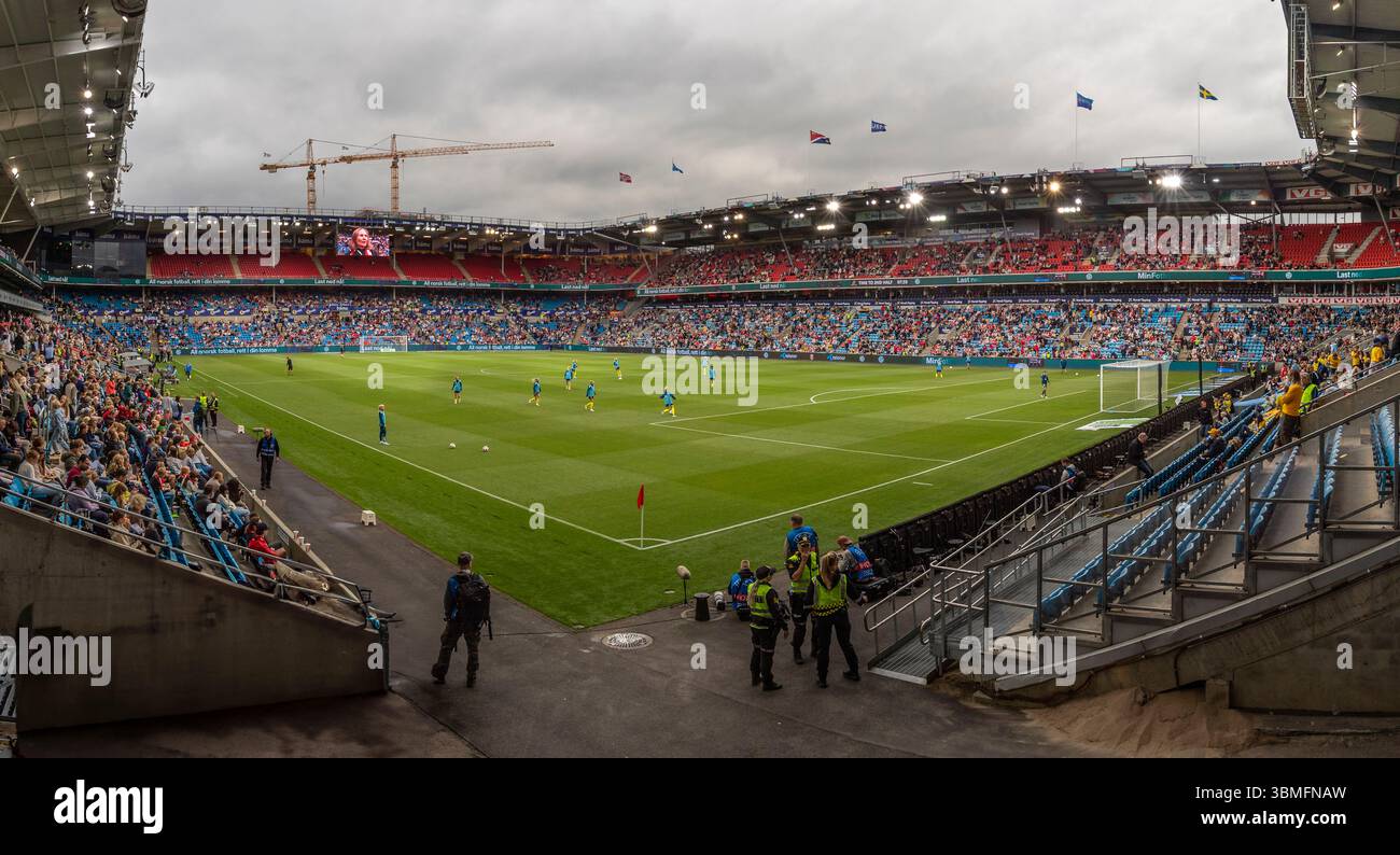 Oslo, Norvège 26 juin 2025 aperçu général lors du match amical international féminin de football Norvège et Suède tenu au stade Ullevaal à Oslo, Norvège crédit : Nigel Waldron/Alamy Live News Banque D'Images