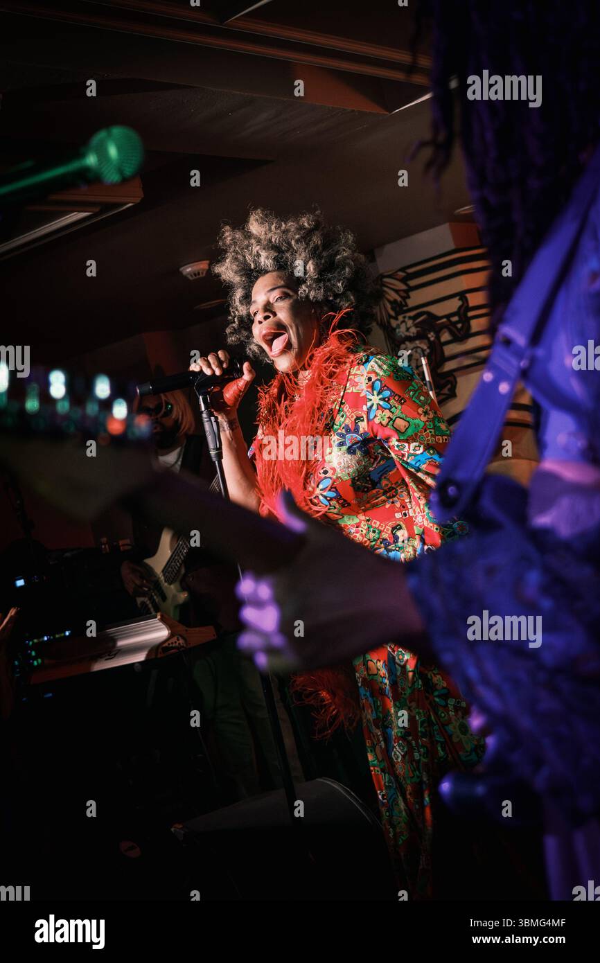 26 juin 2025 - Newcastle, Royaume-Uni : Macy Gray se produit à Pilgrim à Newcastle upon Tyne, Royaume-Uni. Photo : Thomas Jackson Banque D'Images