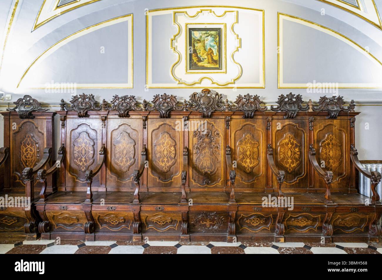 Chaises de chœur, Real Colegio de Doncellas nobles, Tolède, Castilla-la Mancha Banque D'Images